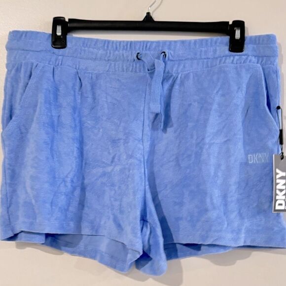 DKNY Sport Women Terry Cloth Relaxed Shorts
Short- Hydrangea - Picture 9 of 10